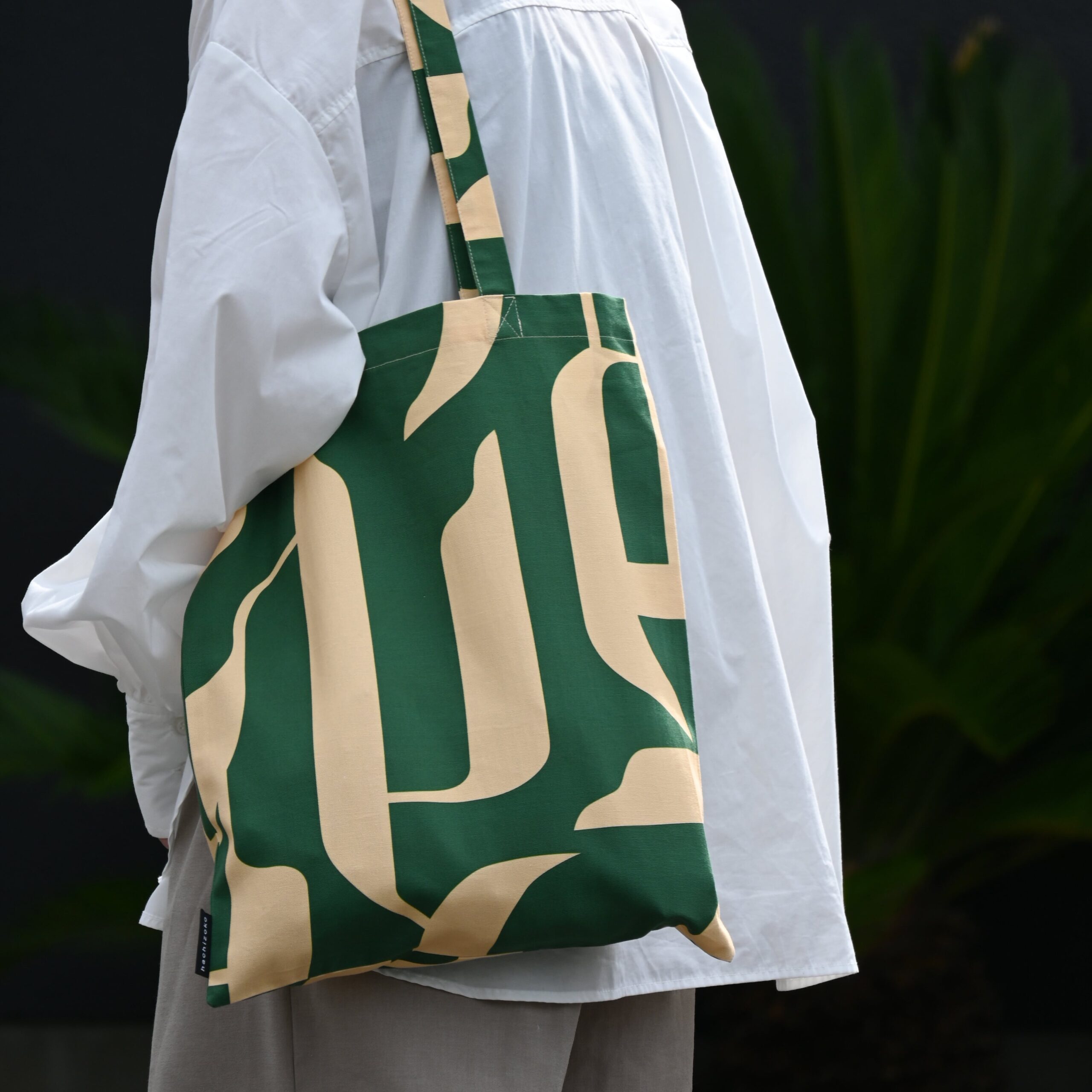 hachizoko patternトートバック